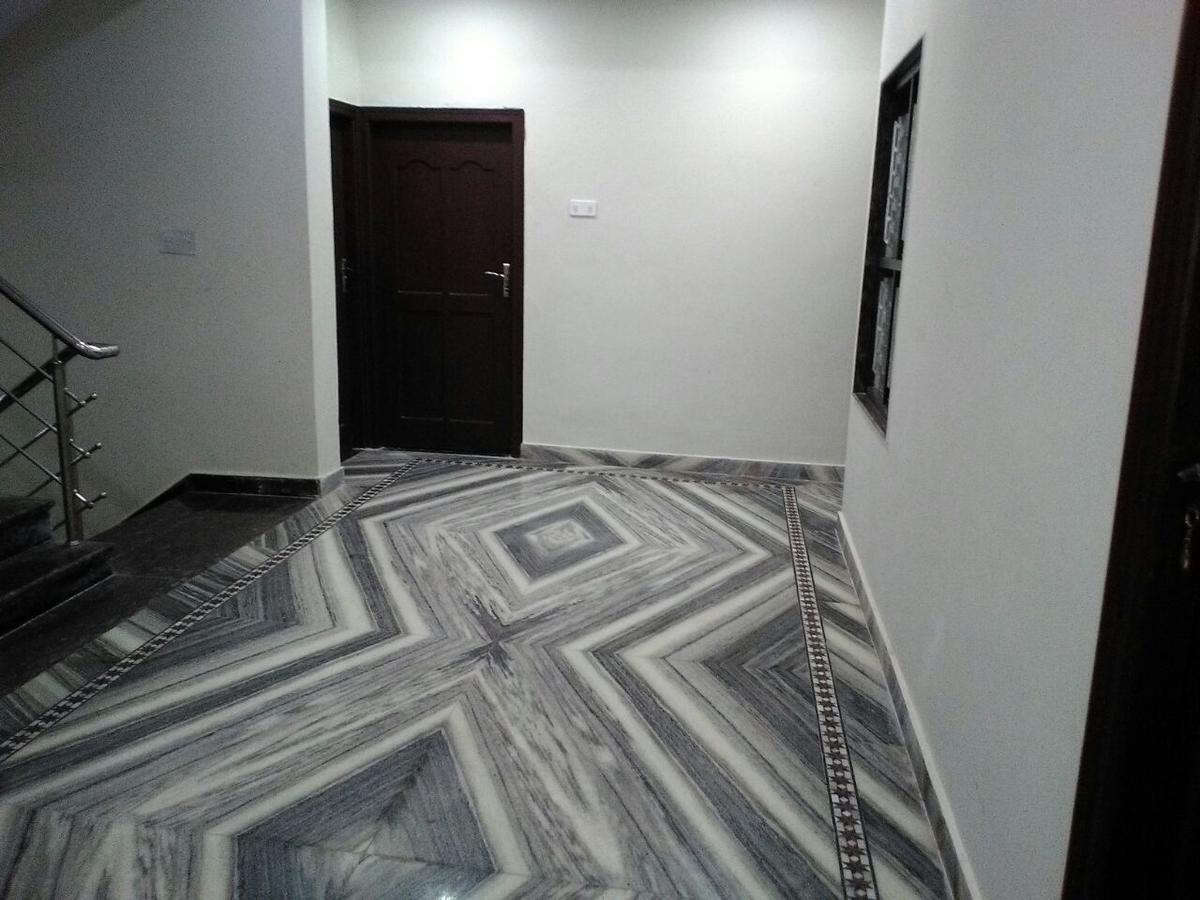 Hotel Gateway Kailash Varanasi Exteriör bild